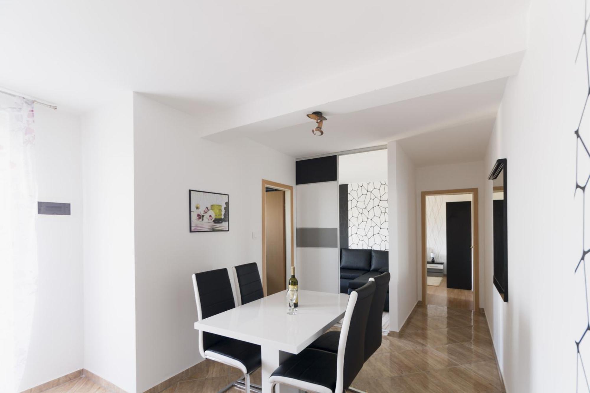 Apartments Toka Petrcane Bilik gambar