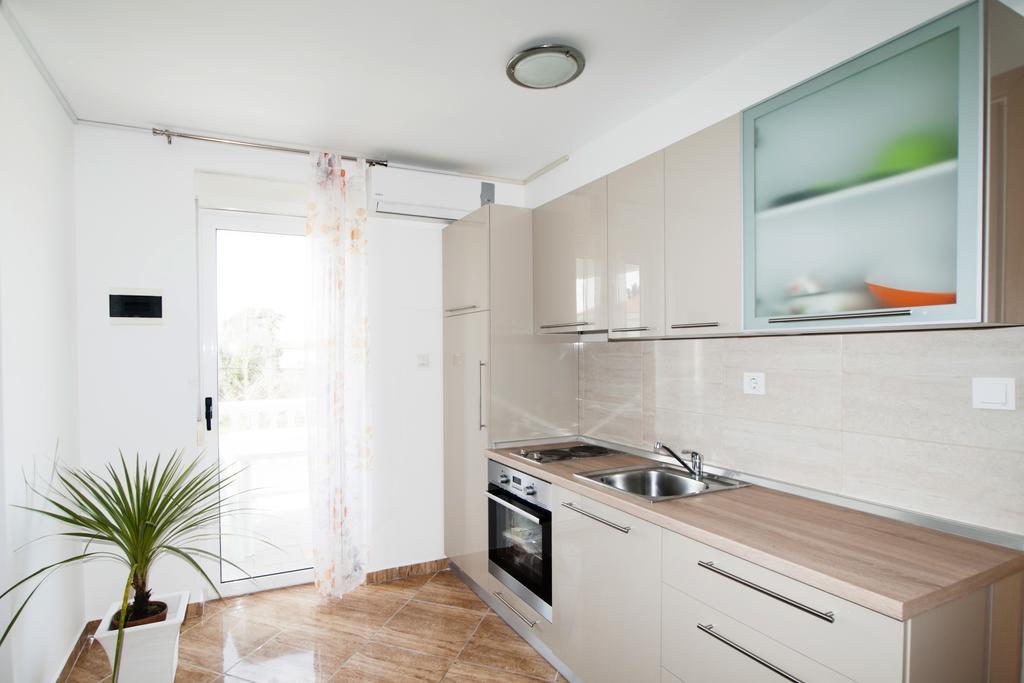 Apartments Toka Petrcane Bilik gambar